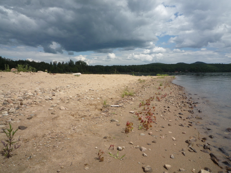 Une plage sur le lac Taureau.