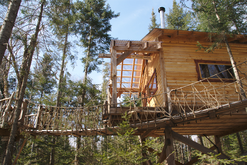 Une bien belle cabane perchée.