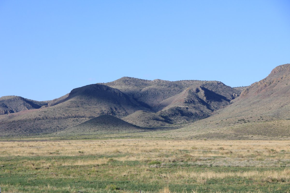 Cette montagne est en plein milieu d'un ranch ! C'est une propriété gigantesque.